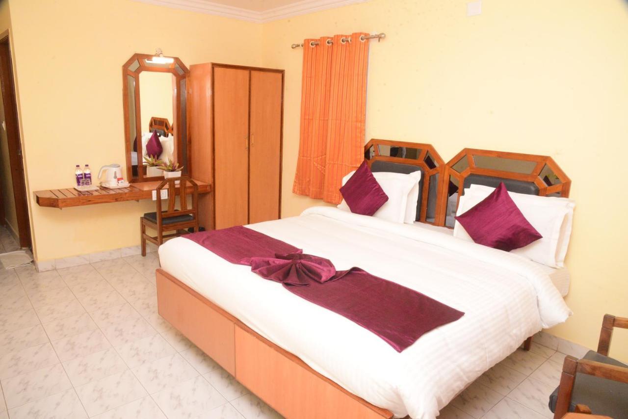 Hotel Vijaya Residency Anakāpalle 外观 照片